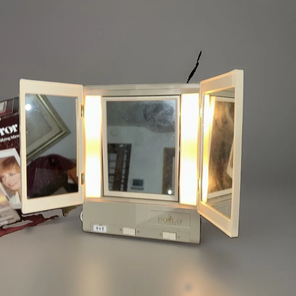 Vintage PortLo by Hartman Triple Lighted Makeup Mirror Vanity Magnifying NOS